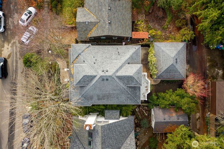 Property Photo:  6215  22nd Avenue NE  WA 98115 