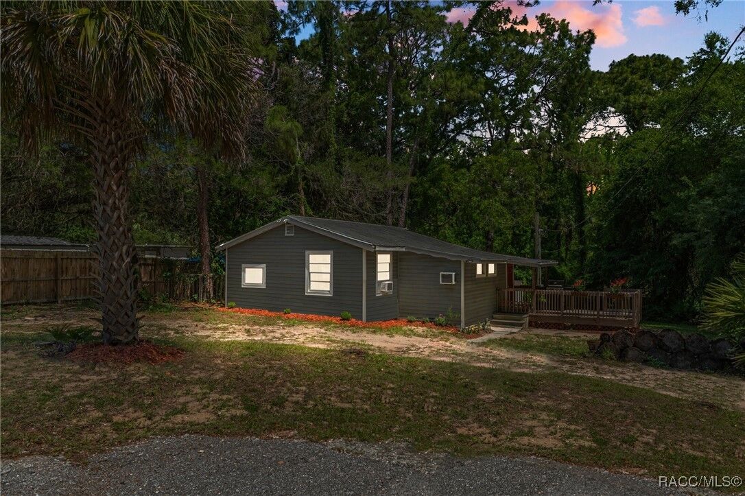 Property Photo: 8455 W Highland Street FL 34448