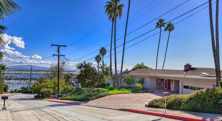 Property Photo: 3125 Qualtrough CA 92106
