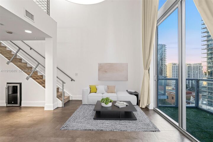 Property Photo:  1050 Brickell Ave 1006  FL 33131 
