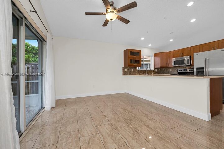 Property Photo:  113 Danielle Ct  FL 33326 