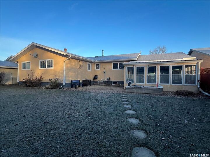 Property Photo: 235 George Crescent SK S0A 0X0