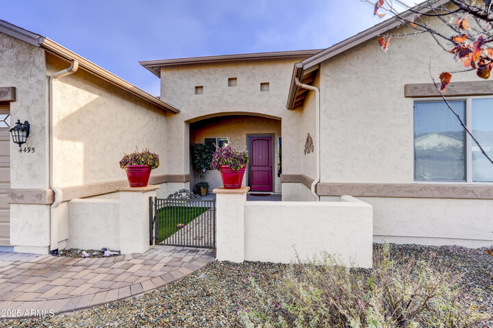 Property Photo:  4495 N Cambridge Avenue  AZ 86314 
