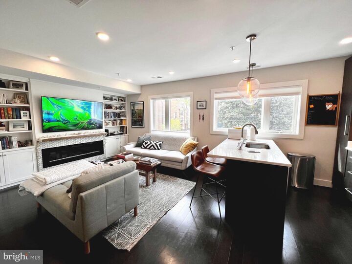 Property Photo:  1331 K Street SE 203  DC 20003 