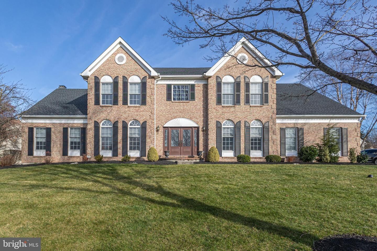 Property Photo: 1232 Bridle Estates Drive PA 19067