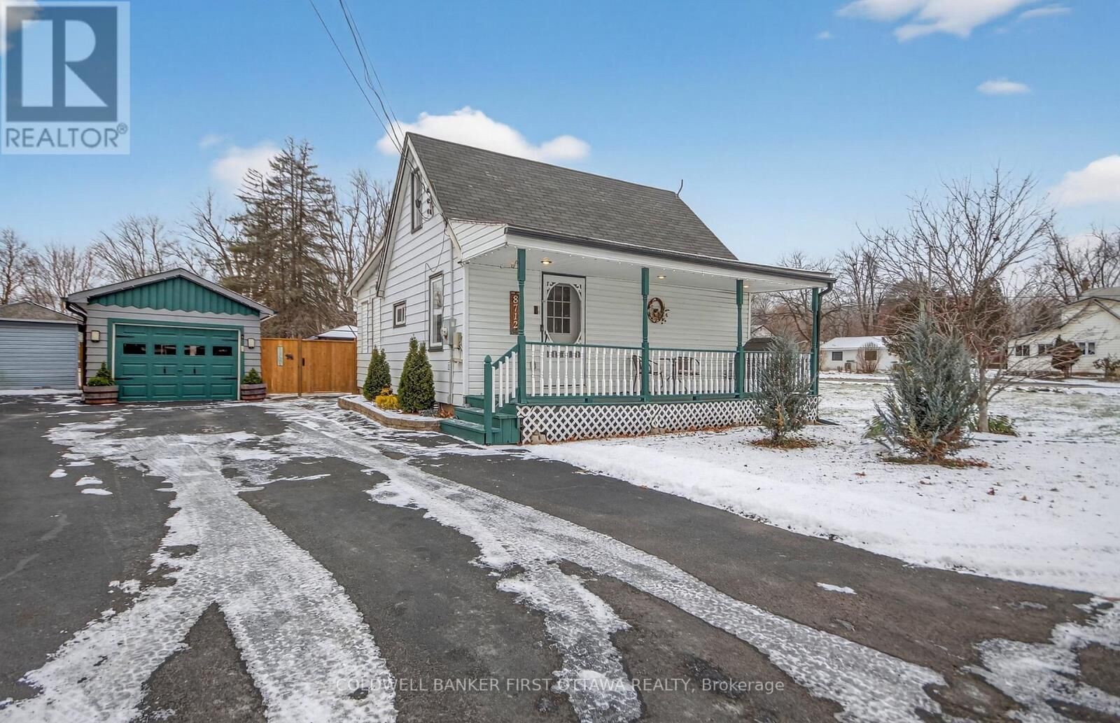 Property Photo:  8712 Bank Street  ON K0A 3J0 