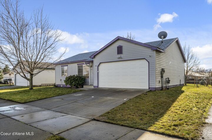 Property Photo: 910 E Shasta Ave ID 83854