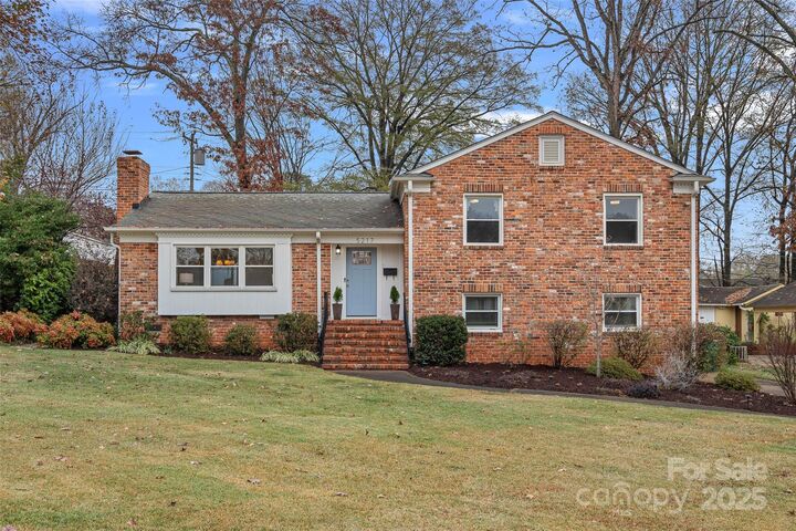 5217 Glenham Drive  Charlotte NC 28210 photo