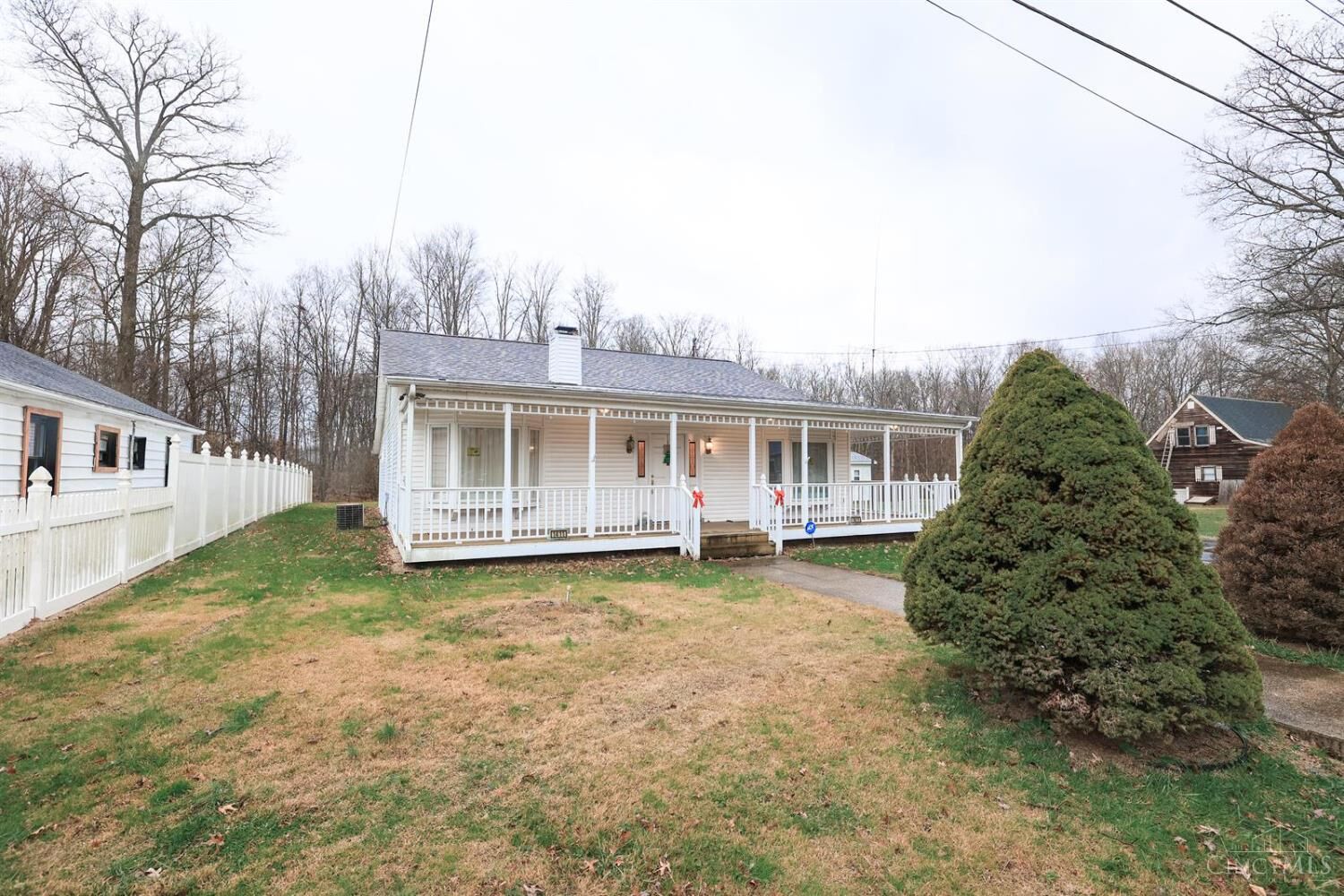 Property Photo:  1411 Lakewood Drive  OH 45102 