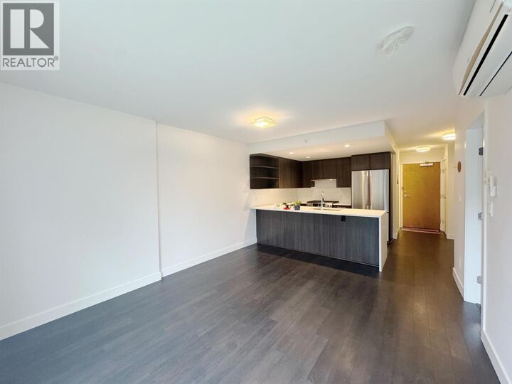 Property Photo:  8288 Granville Avenue  BC V6Y 0H6 
