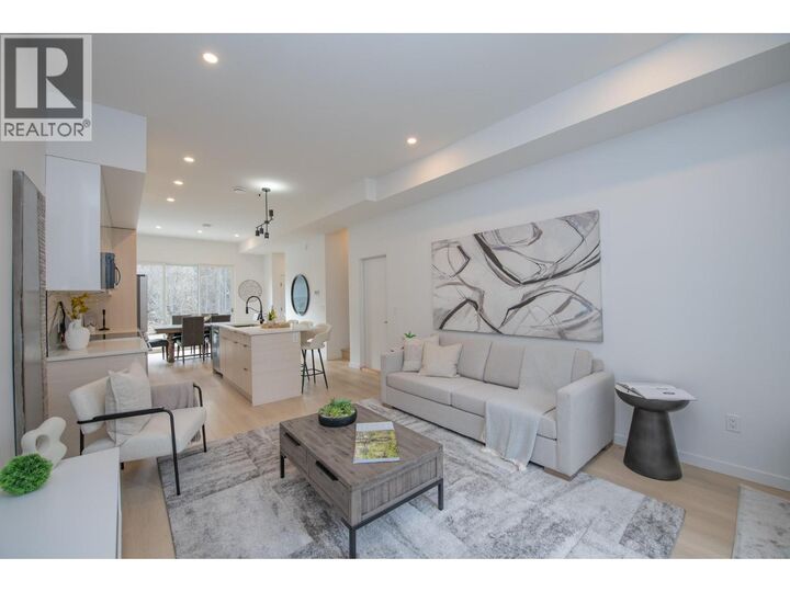 Property Photo: 9188 Tronson Road 4 BC V1H 1E2