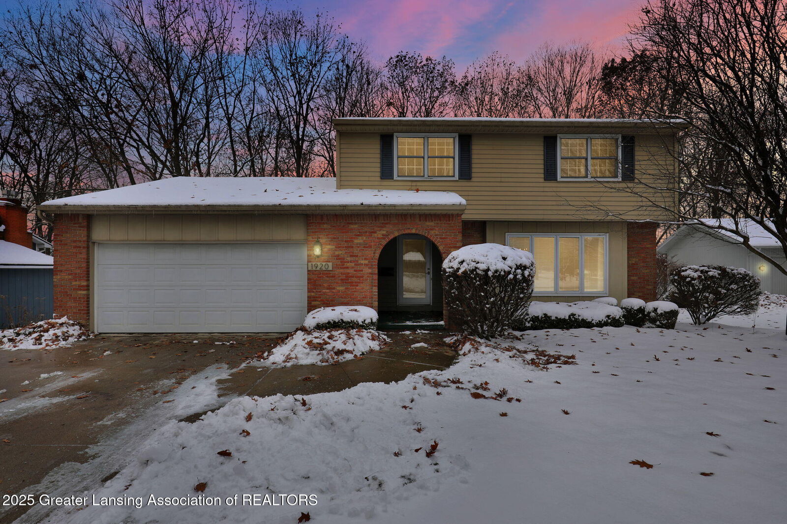 Property Photo:  1920 Briarwood Drive  MI 48917 