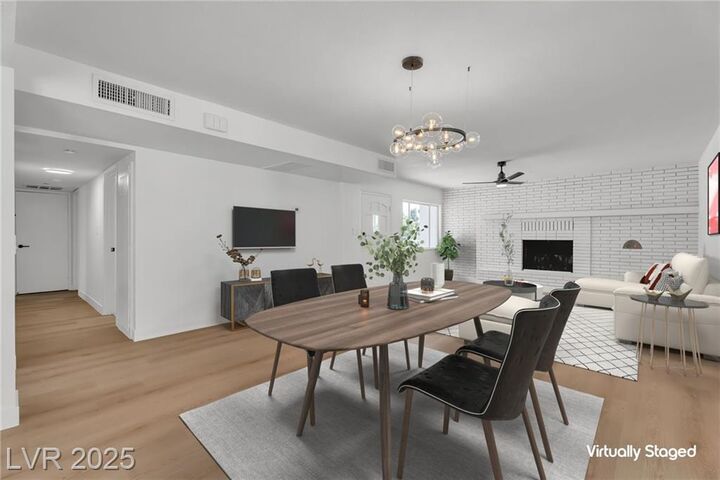 Property Photo: 3035 La Canada Street NV 89169