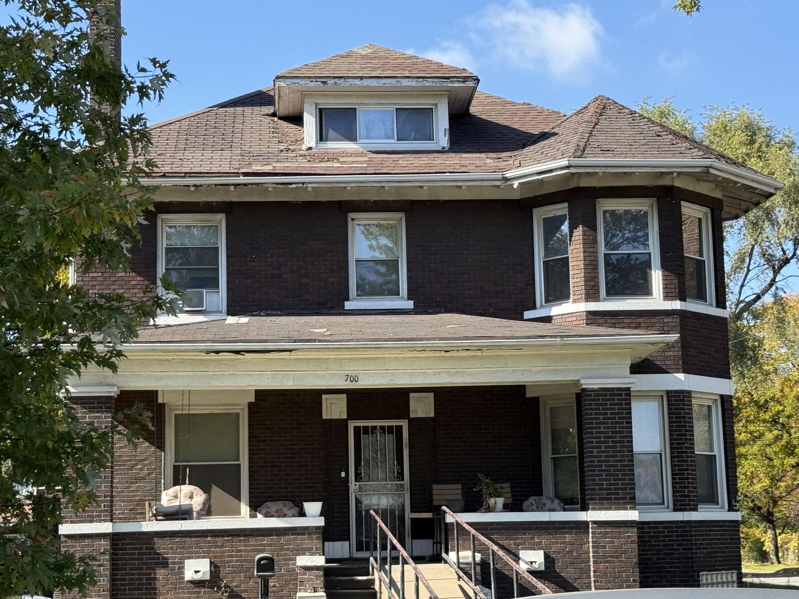 Property Photo:  700 Jackson Street  IN 46402 