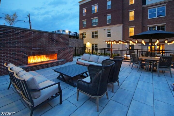 Property Photo:  30 Court St   J 405  NJ 07960 