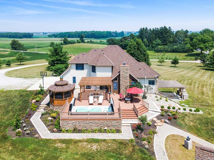 Property Photo:  432 County Road 17  IN 46705 