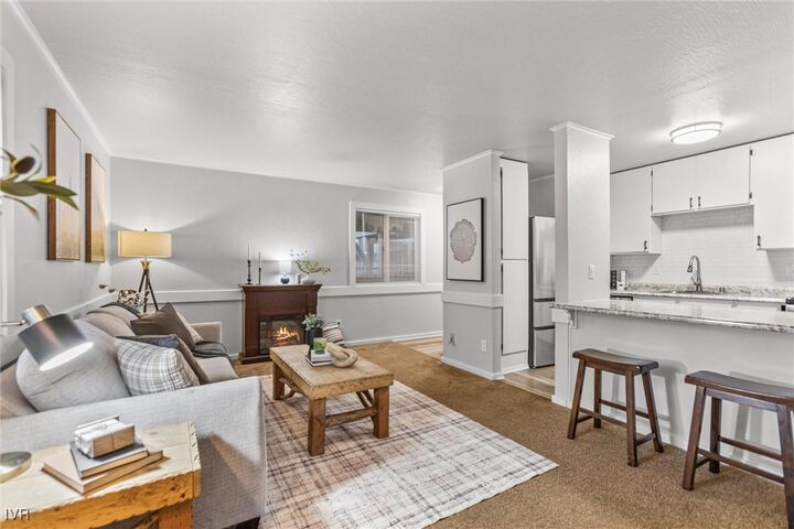 Property Photo: 872 Tanager St 61 NV 89451