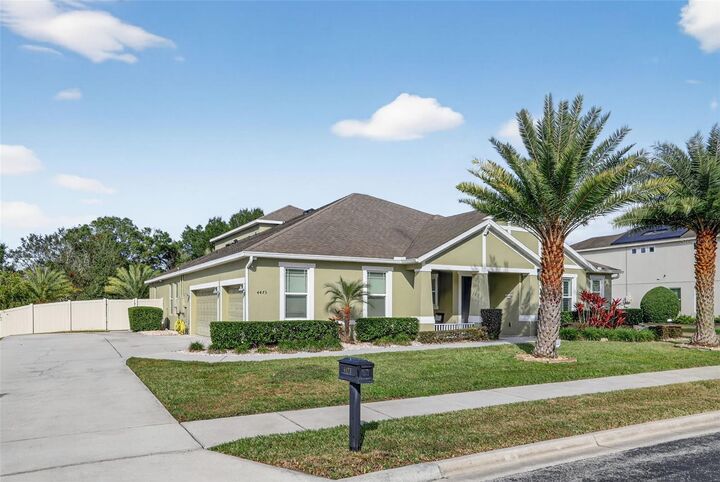 Property Photo:  4473 Berry Oak Drive  FL 32712 