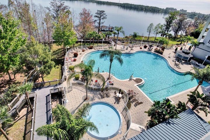 Property Photo:  13415 Blue Heron Beach Drive 402  FL 32821 