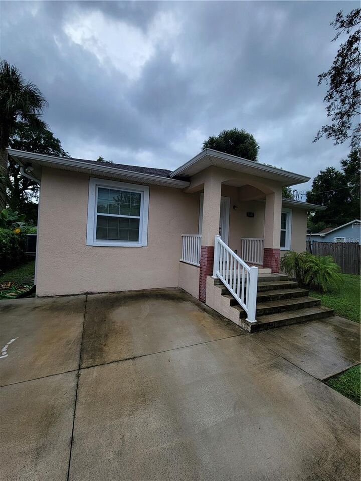 Property Photo: 1607 E Linebaugh Ave FL 33612