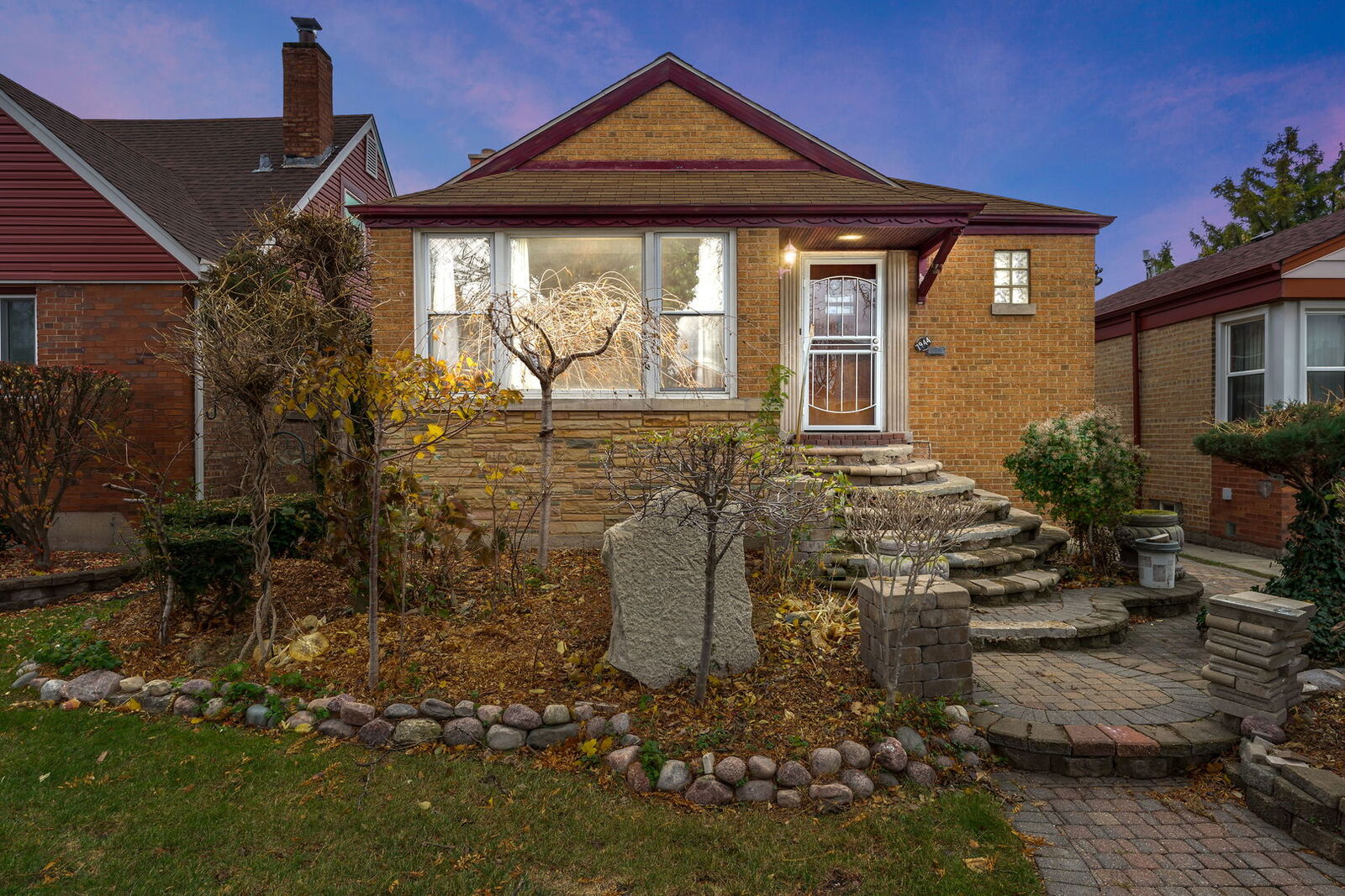 Property Photo:  7944 S Trumbull Avenue  IL 60652 