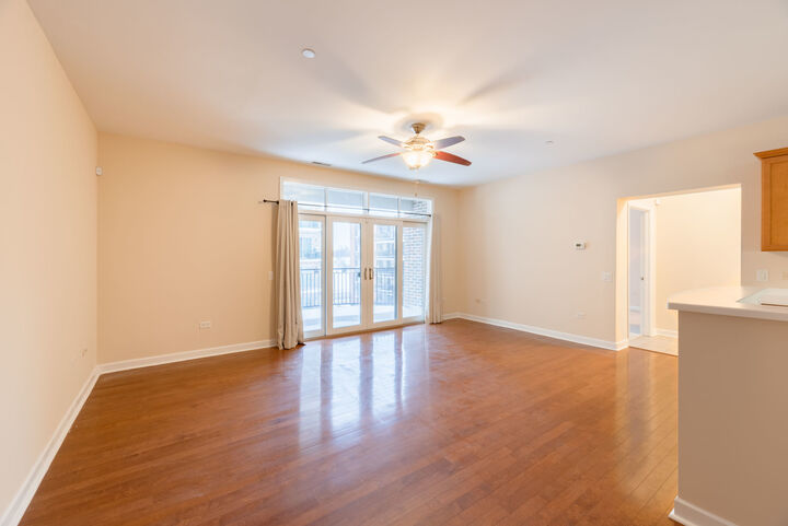 Property Photo:  151 W Wing Street 301  IL 60005 
