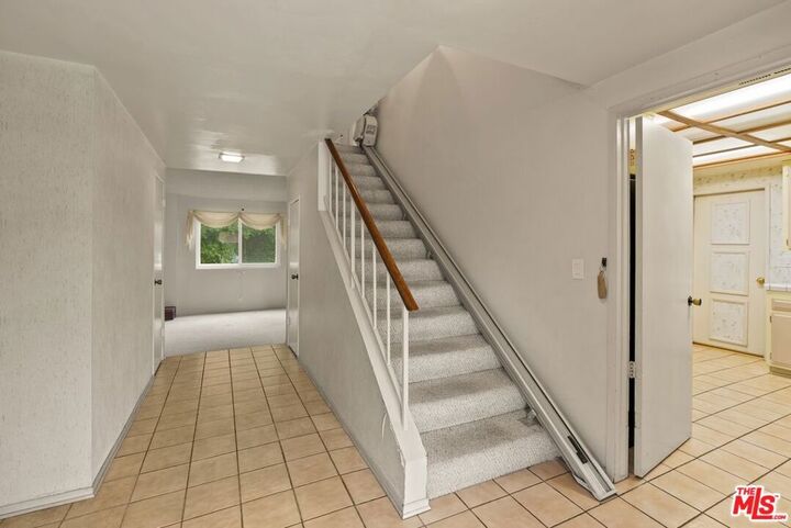 Property Photo: 1516 Sunset Lane CA 92833