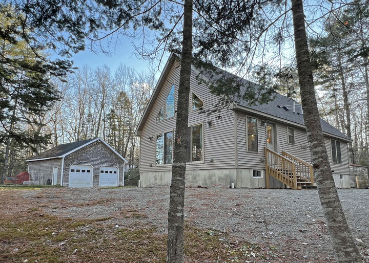 Property Photo:  27 Pigeon Road  ME 04605 
