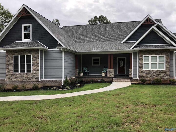 Property Photo:  61 Monte Sano Drive  AL 35769 