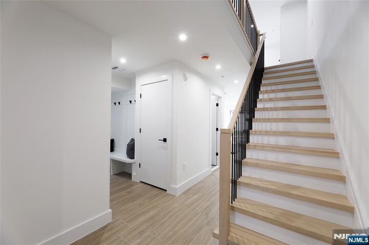 Property Photo:  164 Oakwood Avenue  NJ 07010 