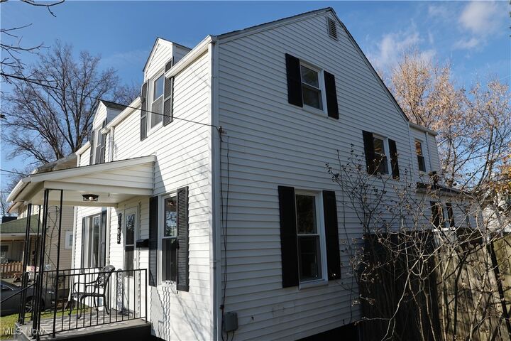 Property Photo:  1605 29th Street NW  OH 44709 