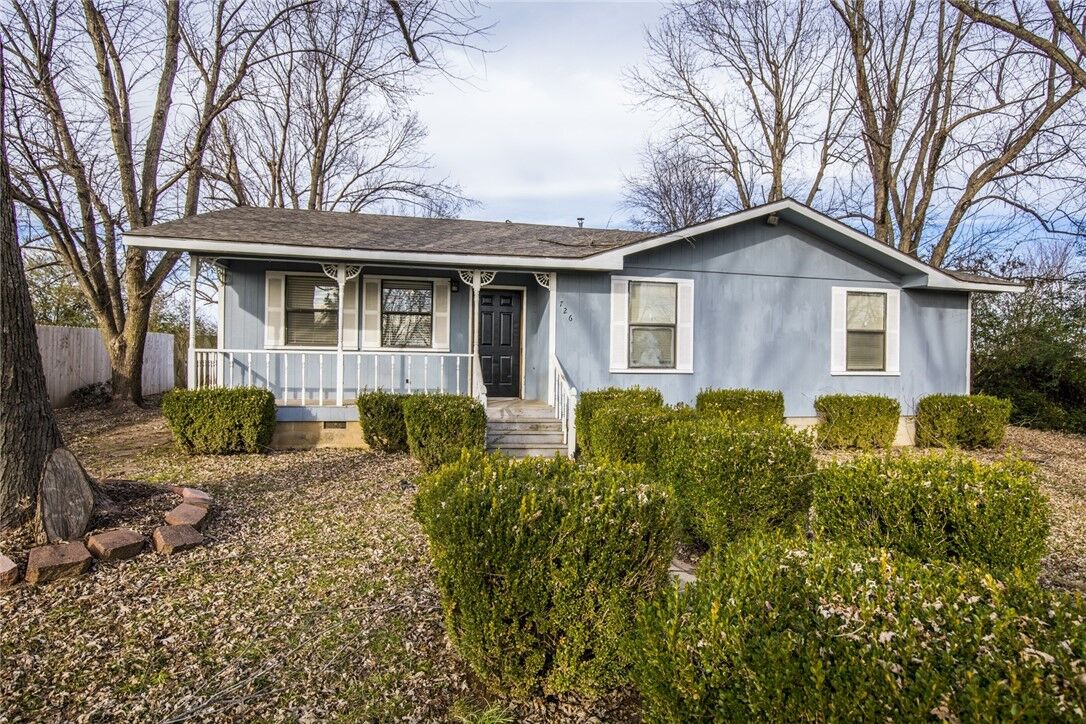 Property Photo:  726 McClure Avenue  AR 72745 
