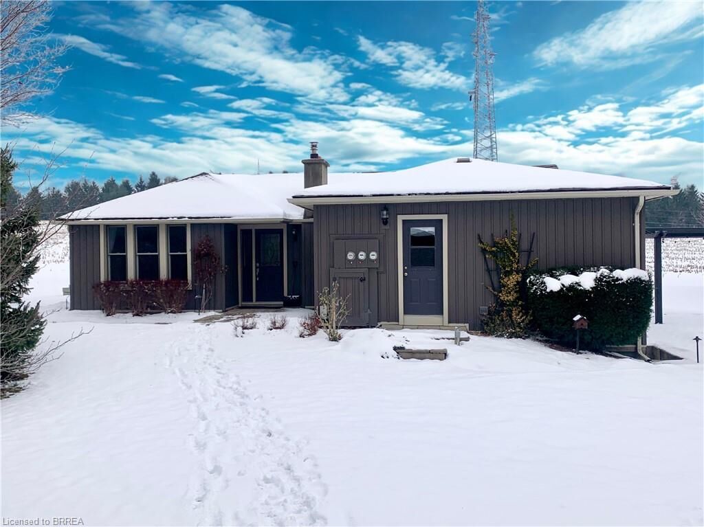 Property Photo:  2532 Governors Road  ON L0R 1T0 