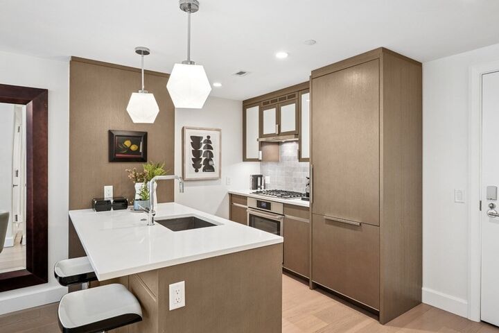 Property Photo:  100 Lovejoy Wharf 5 N  MA 02114 