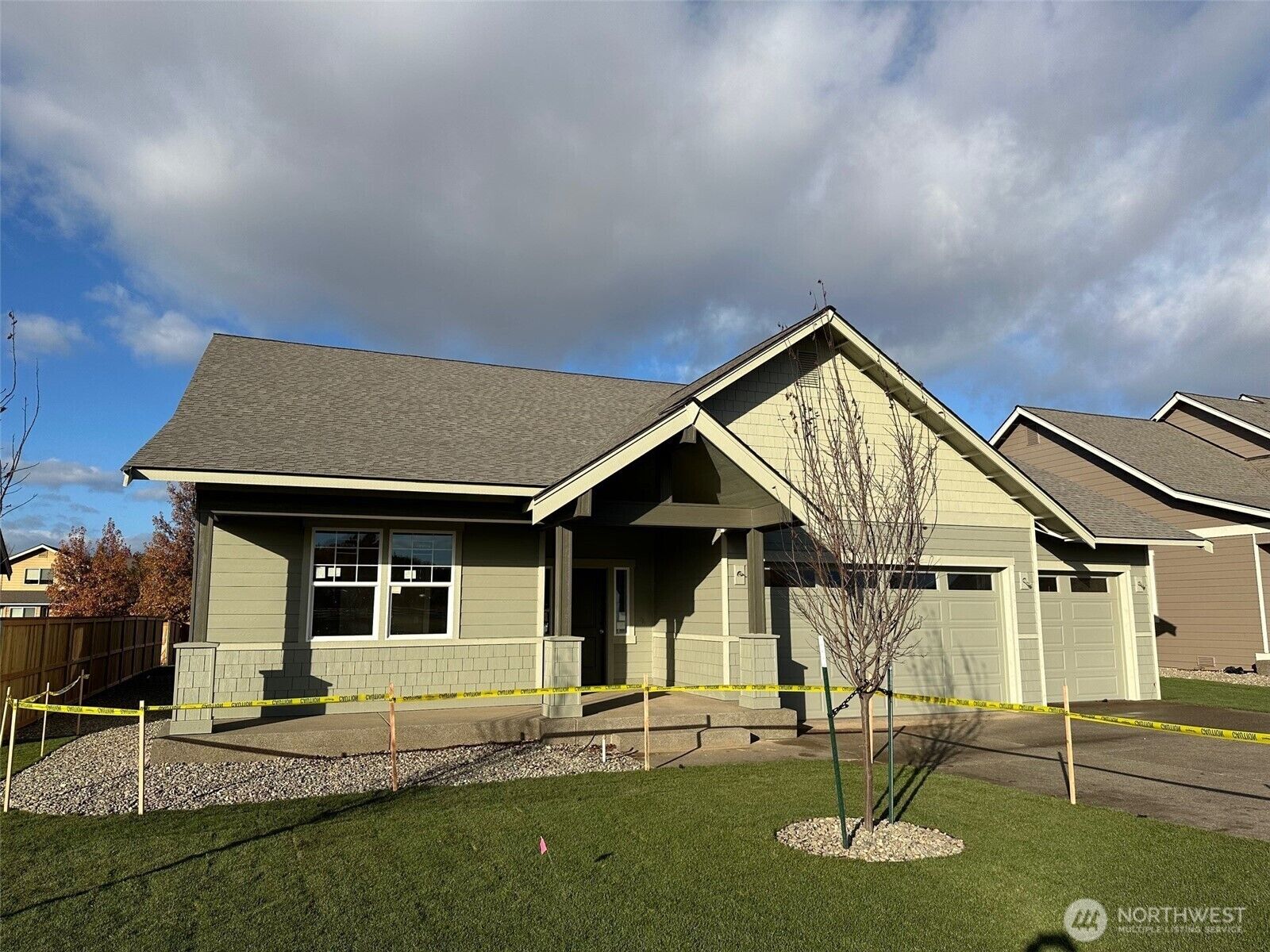 Property Photo:  2515 N Dandelion Lane  WA 98926 