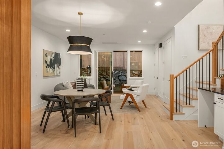 Property Photo: 7020 127th Avenue NE WA 98033