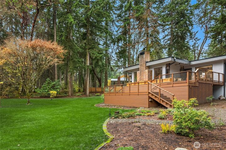 Property Photo: 10871 Manitou Beach Drive NE WA 98110