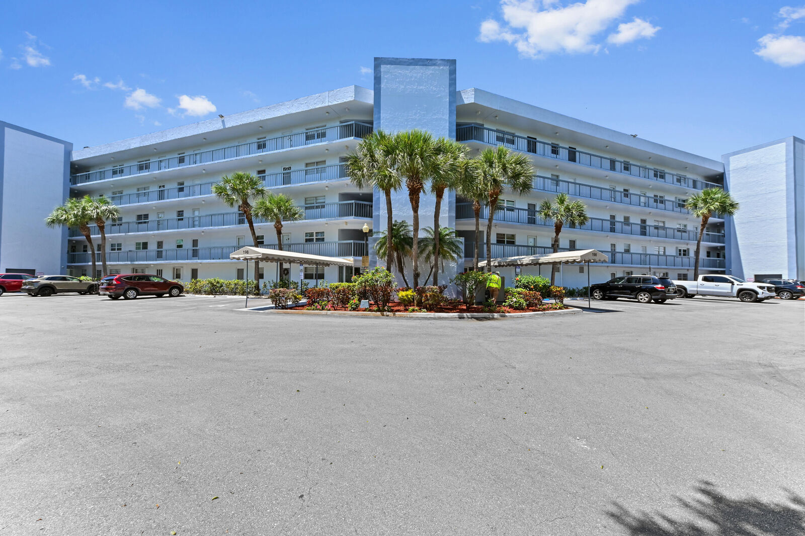 Property Photo:  198 NW 67th Street 207  FL 33487 