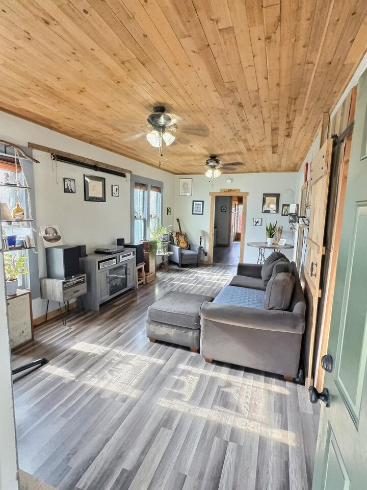 Property Photo:  1919 N Payne  KS 67203 