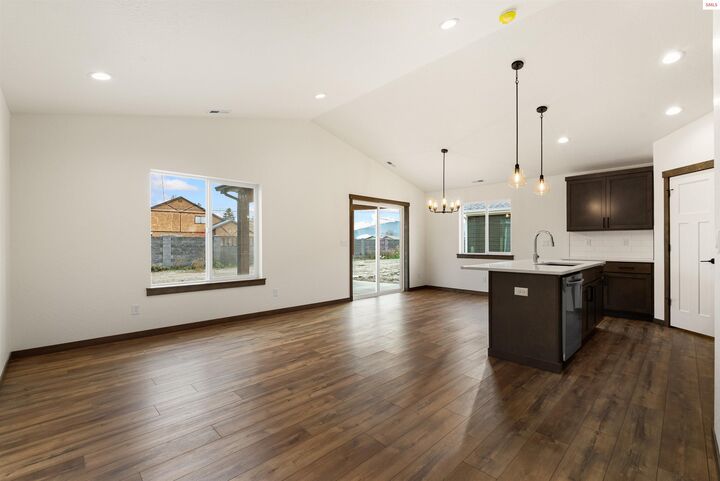 Property Photo: 2302 Maverick Ct ID 83864