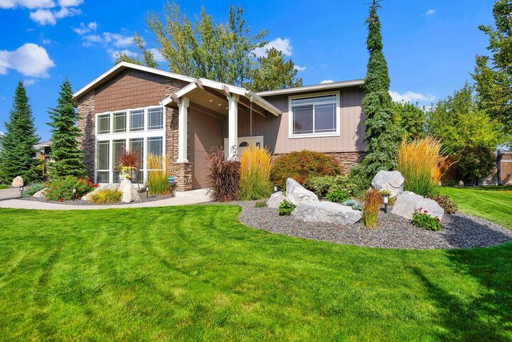 Property Photo:  14207 E Cataldo Ave  WA 99216 