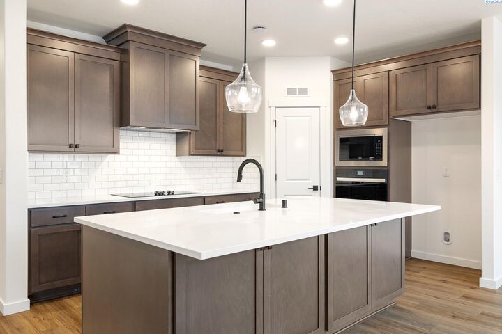 Property Photo:  3791 Morningside Parkway  WA 99352 