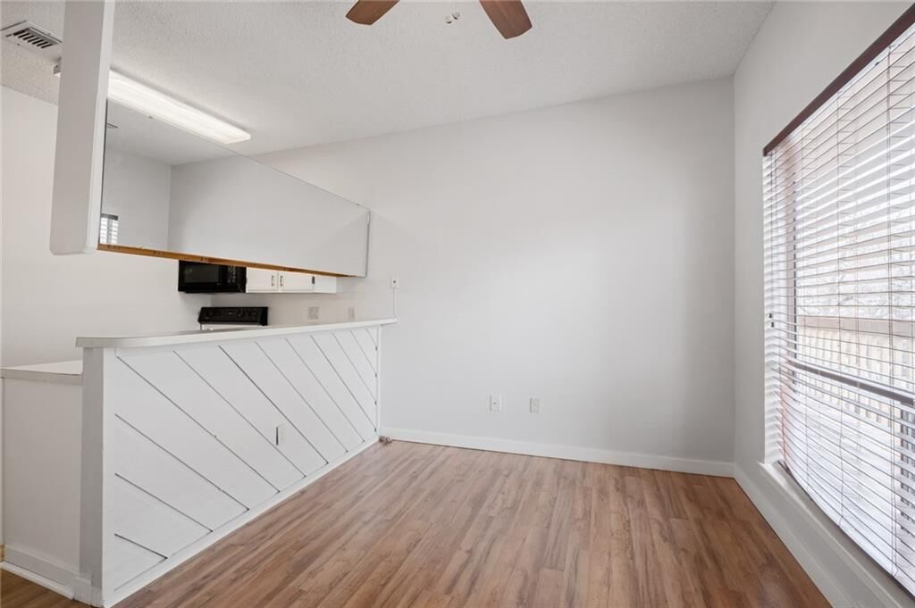 Property Photo:  2210 Pearl Street 205  TX 78705 