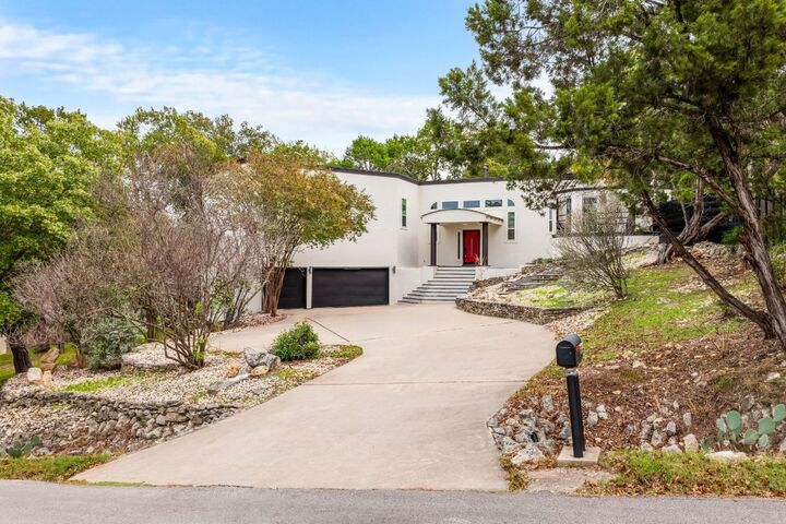 Property Photo:  304 Palos Verdes Drive  TX 78734 