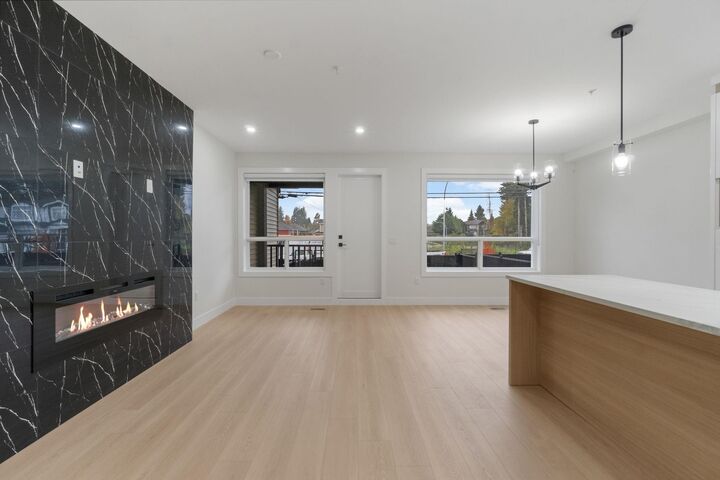 Property Photo: 32531 Higginbottom Court BC V2V 2T7