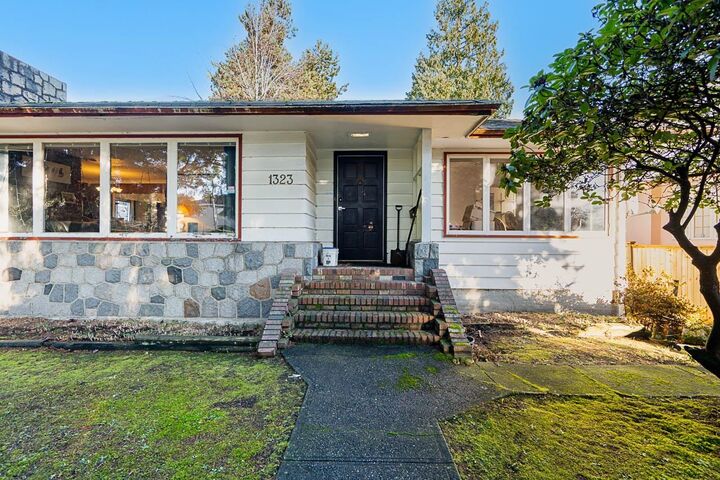 Property Photo: 1323 W 49th Avenue BC V6M 2R2