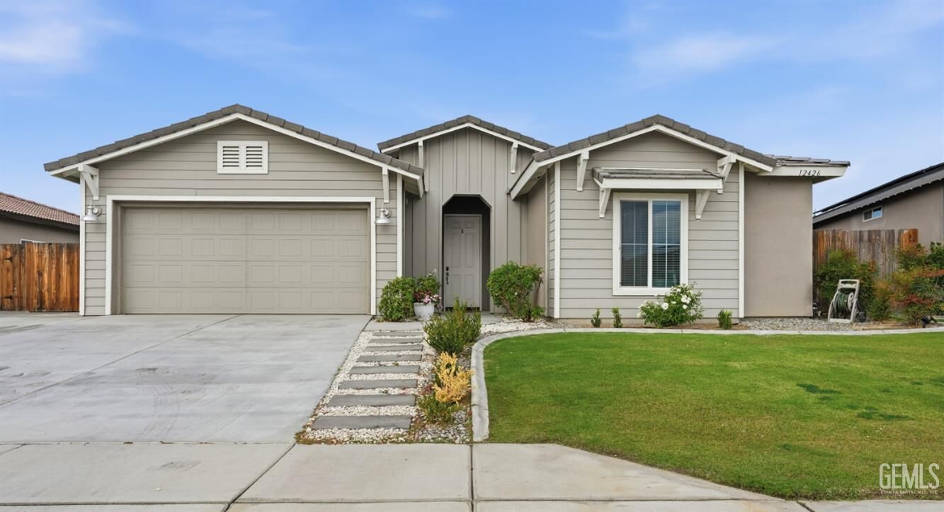 Property Photo:  12426 Hawksmoor Street  CA 93311 