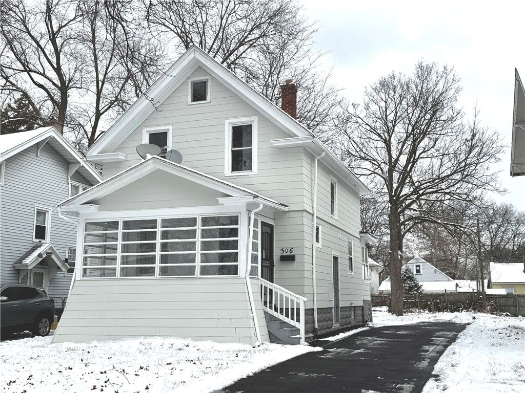 Property Photo:  306 Curlew Street  NY 14613 