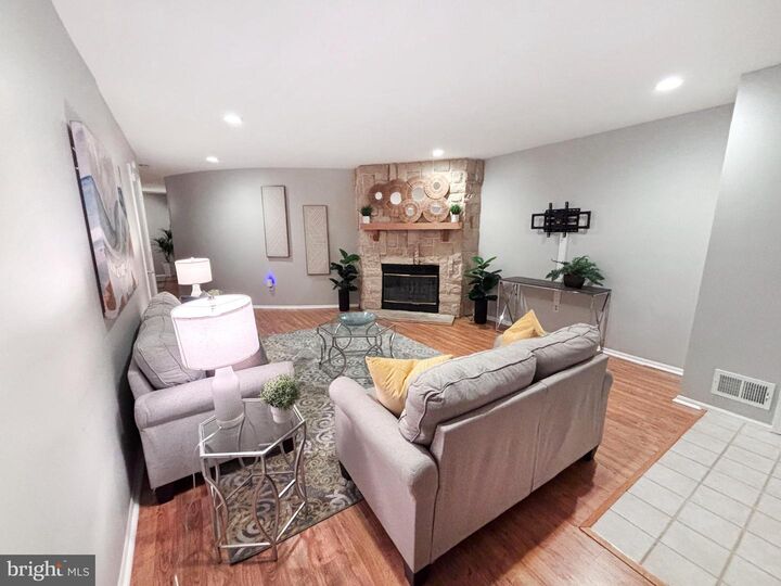 Property Photo: 8 Beckett Court NJ 08628