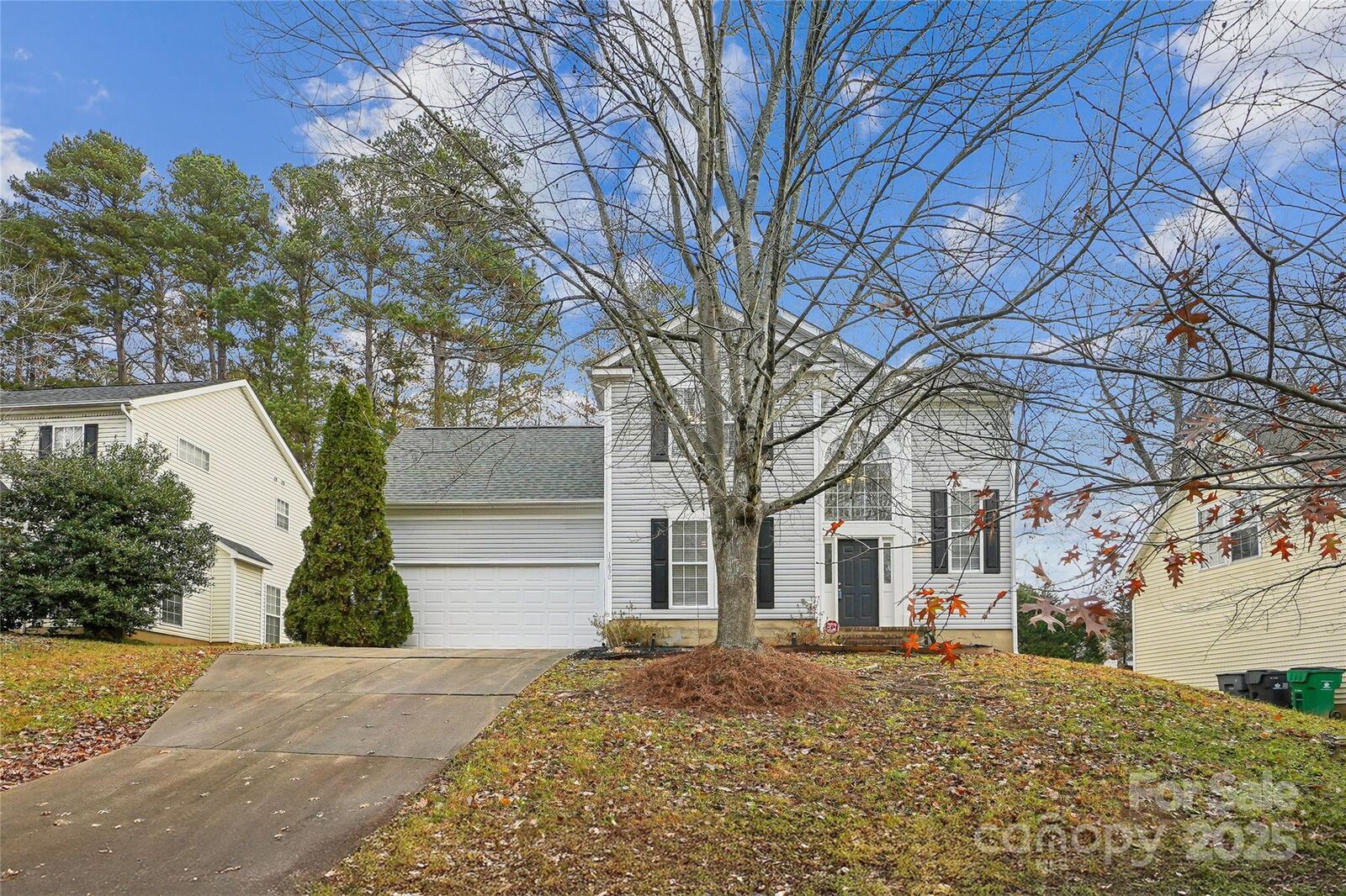 Property Photo:  10630 Northwoods Forest Drive  NC 28214 